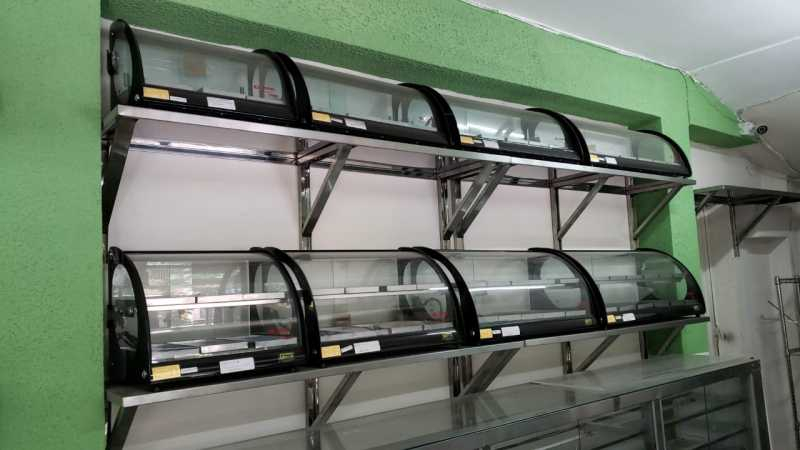 Expositor de Doces Refrigerado Pequeno a Venda Pirambóia - Expositor Gelado para Doces